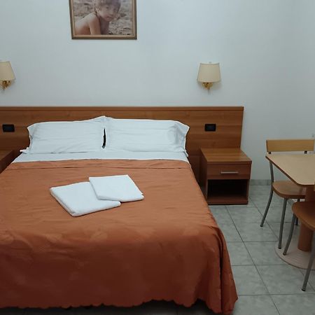 Appartamento Privato Simone Rome Extérieur photo