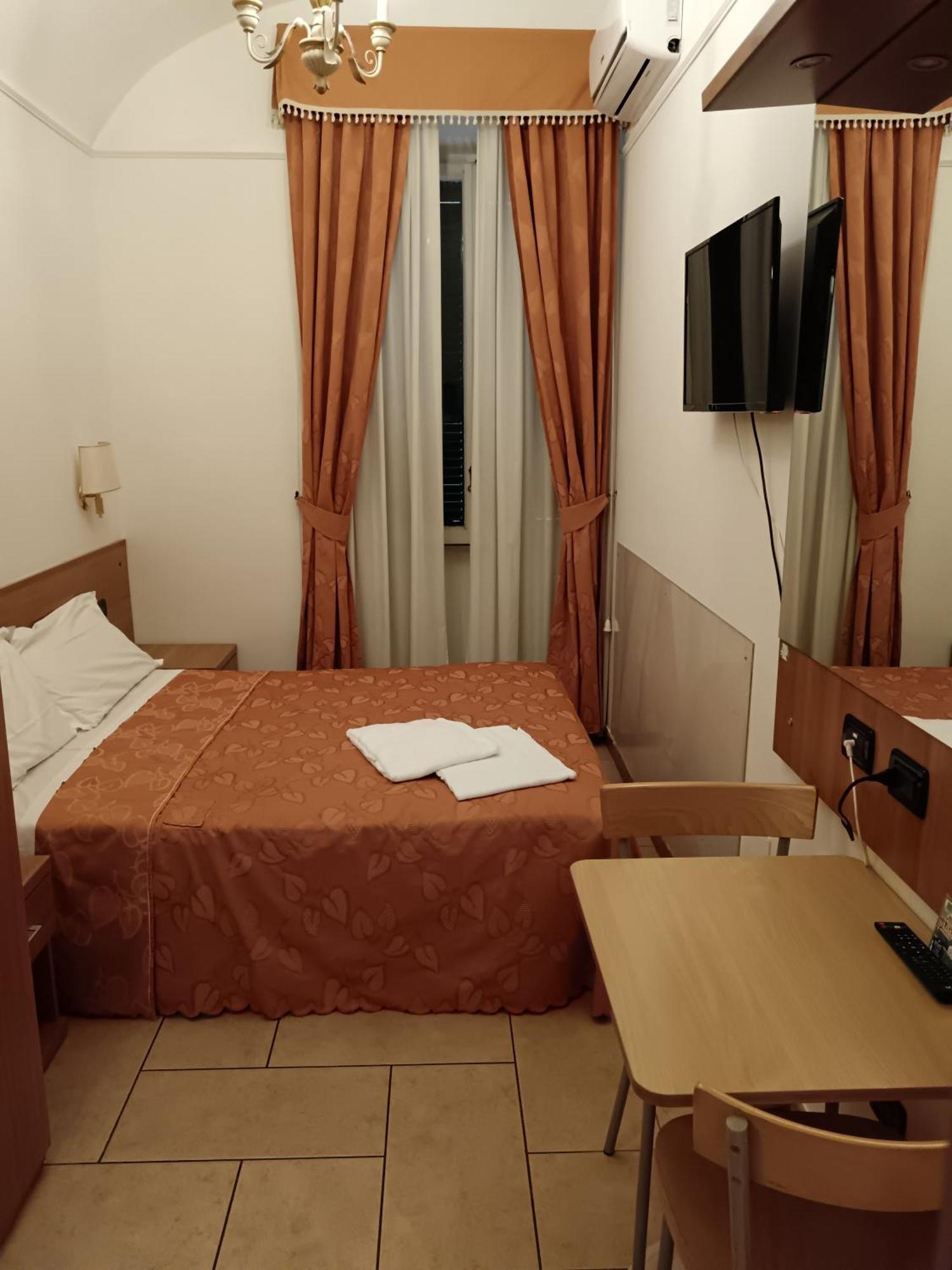 Appartamento Privato Simone Rome Extérieur photo